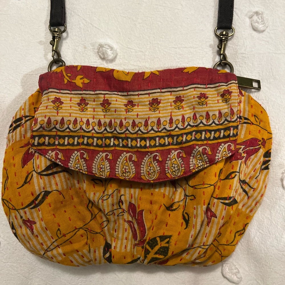 Purse - Picture 2 of 3